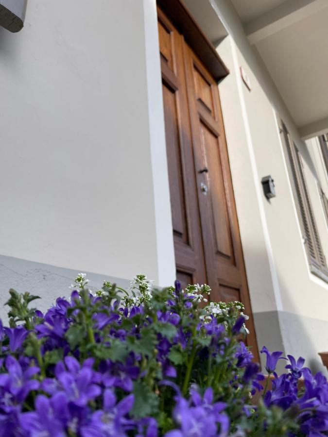Al Laghetto La Morra Bed & Breakfast Bagian luar foto