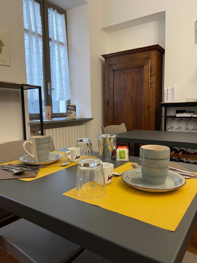 Al Laghetto La Morra Bed & Breakfast Bagian luar foto