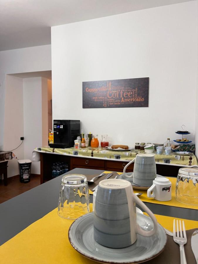 Al Laghetto La Morra Bed & Breakfast Bagian luar foto