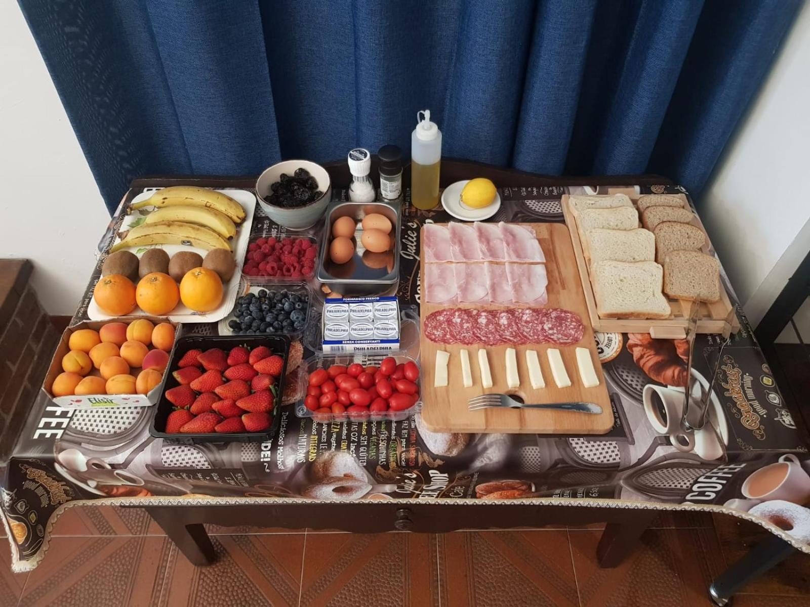 Al Laghetto La Morra Bed & Breakfast Bagian luar foto